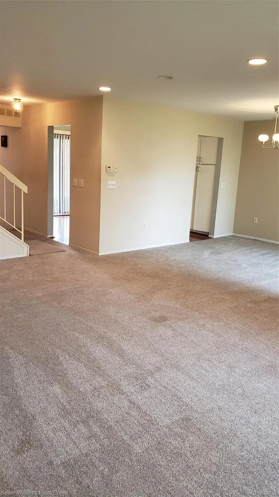 5872 Vassar West Bloomfield Charter Township MI 48322