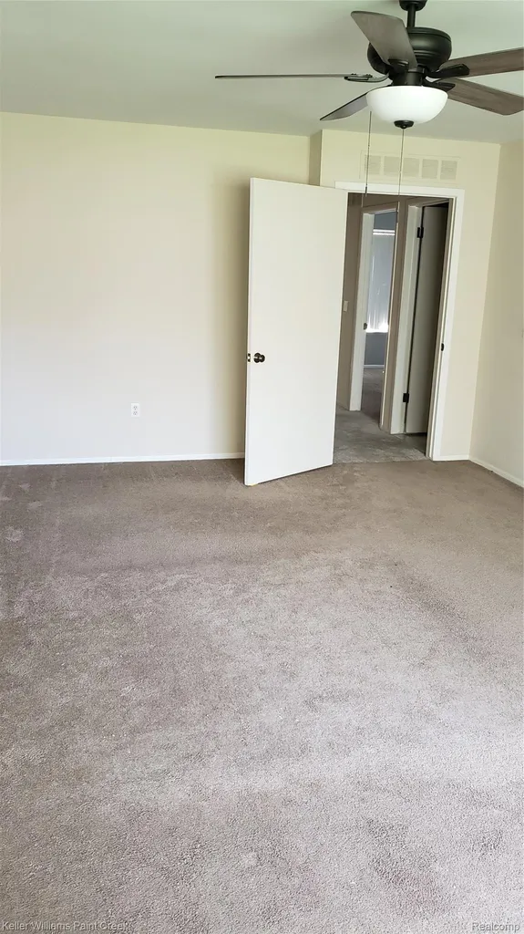 5872 Vassar West Bloomfield Charter Township MI 48322