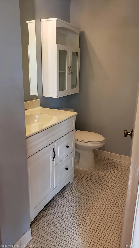 5872 Vassar West Bloomfield Charter Township MI 48322