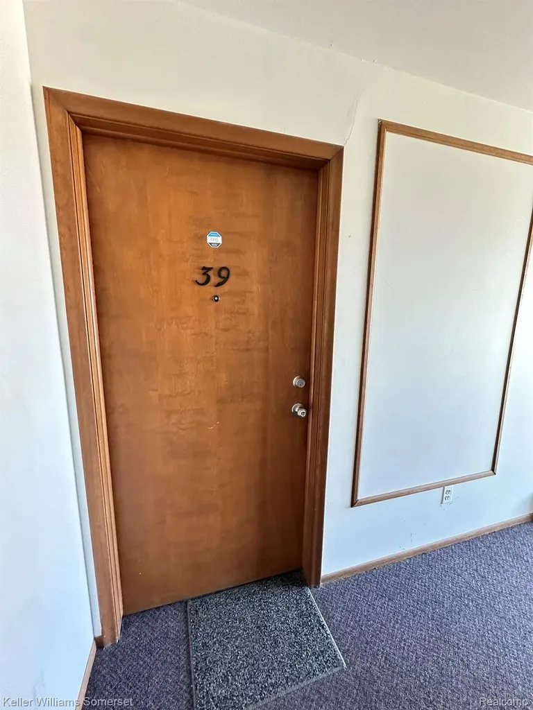 32125 Beaconsfield Street Roseville City MI 48066