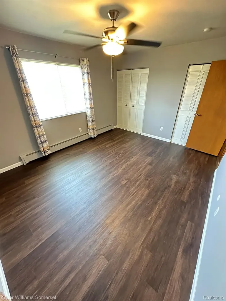 32125 Beaconsfield Street Roseville City MI 48066