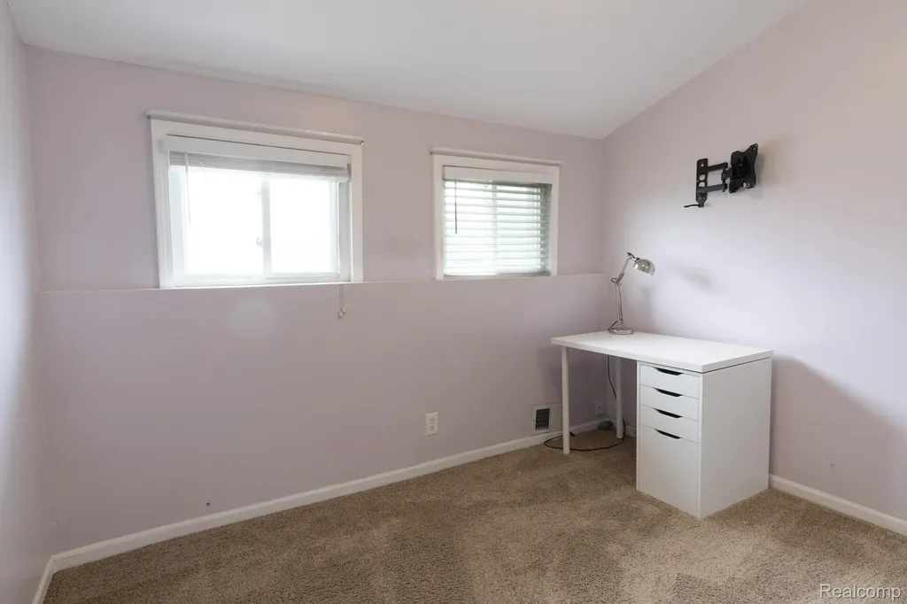 20804 Rensselaer Street Farmington Hills City MI 48336