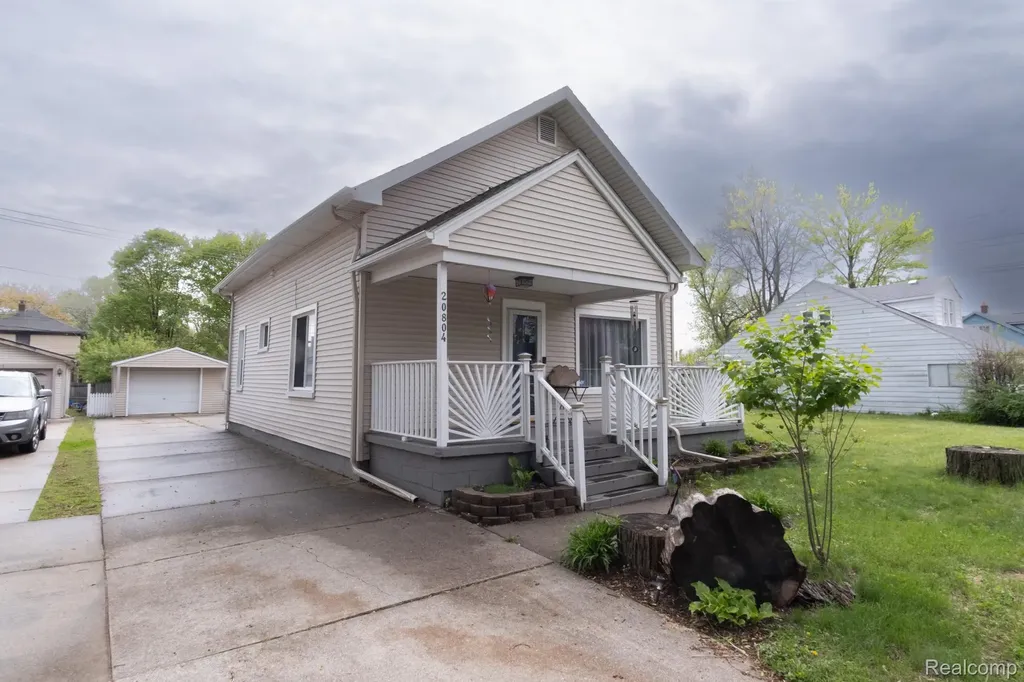 20804 Rensselaer Street Farmington Hills City MI 48336