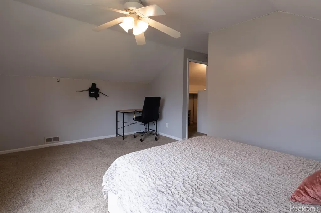 20804 Rensselaer Street Farmington Hills City MI 48336