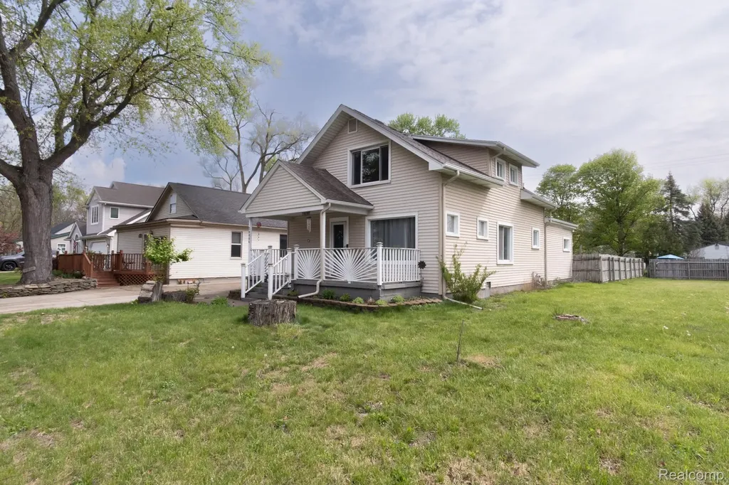 20804 Rensselaer Street Farmington Hills City MI 48336