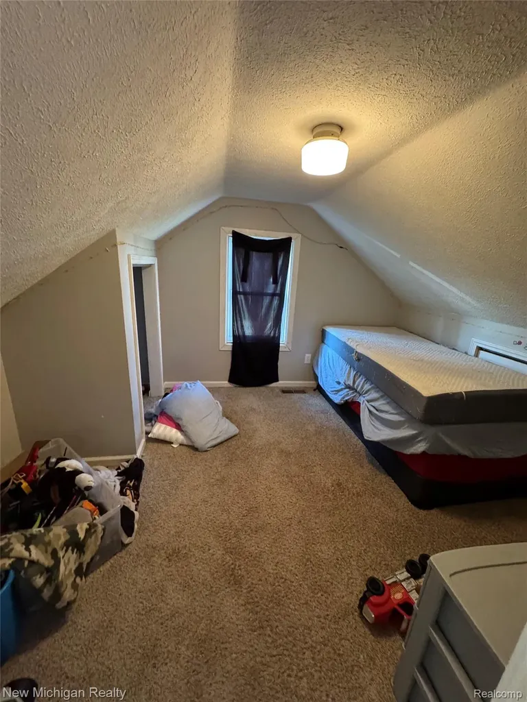 305 E Rolfe Perry City MI 48872