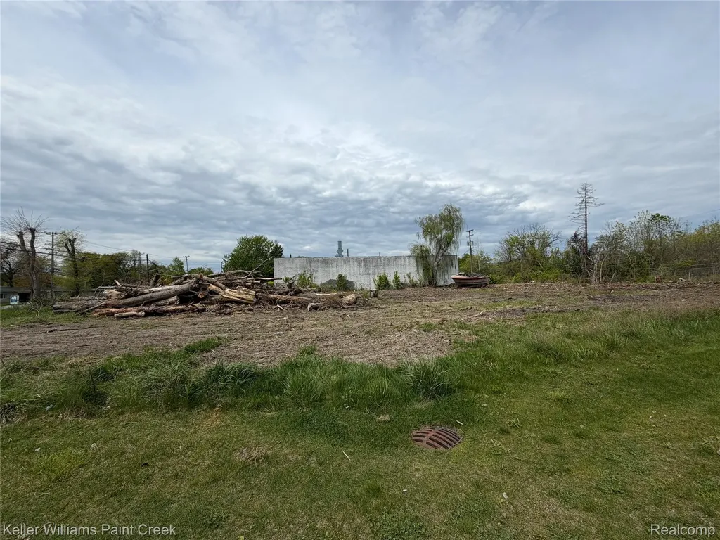 22477 15 Mile Road Clinton Charter Township MI 48035