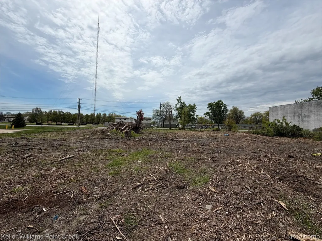 22477 15 Mile Road Clinton Charter Township MI 48035
