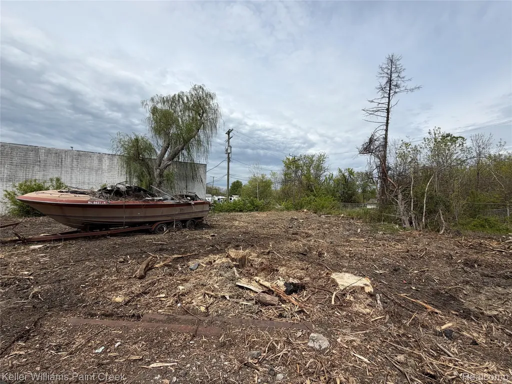 22477 15 Mile Road Clinton Charter Township MI 48035