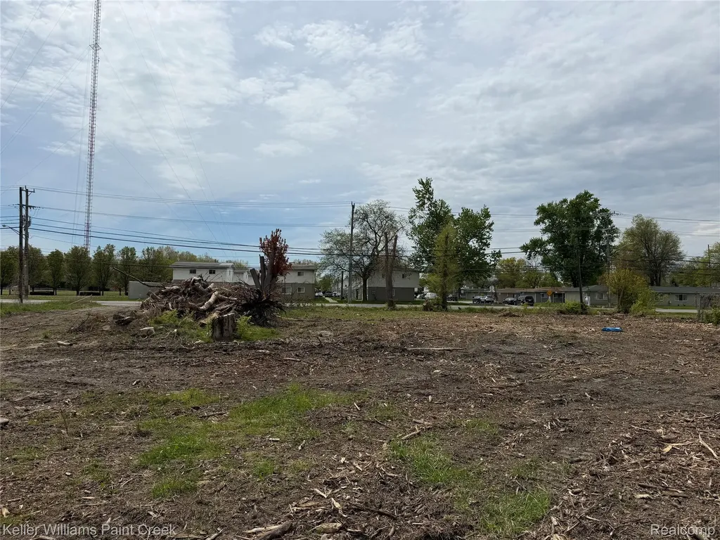 22477 15 Mile Road Clinton Charter Township MI 48035