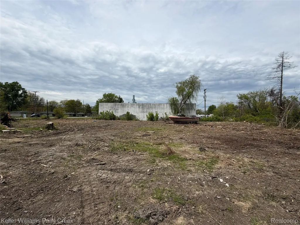 22477 15 Mile Road Clinton Charter Township MI 48035