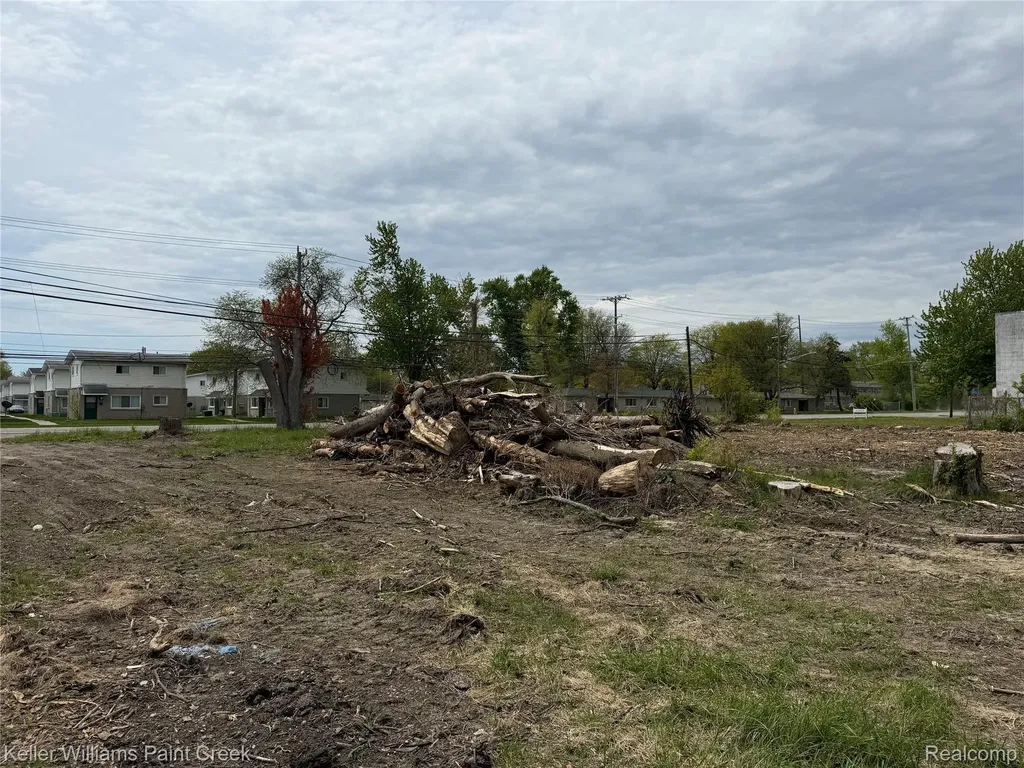 22477 15 Mile Road Clinton Charter Township MI 48035
