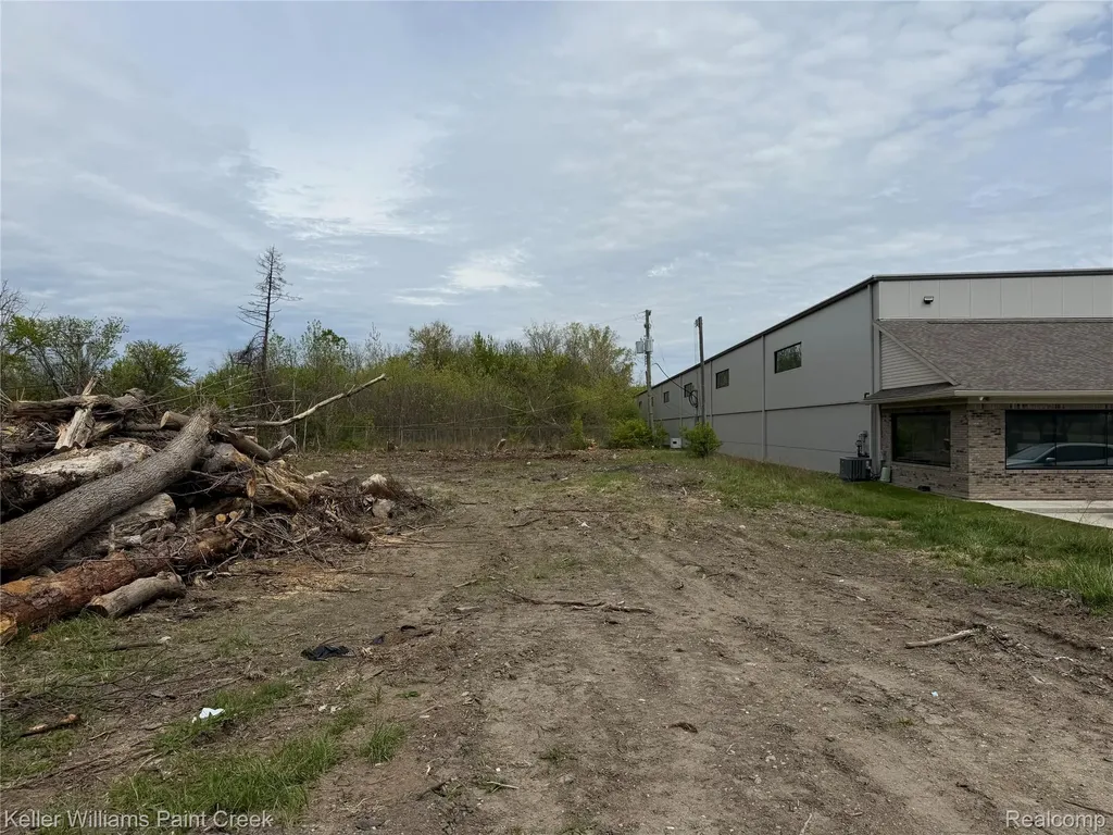 22477 15 Mile Road Clinton Charter Township MI 48035