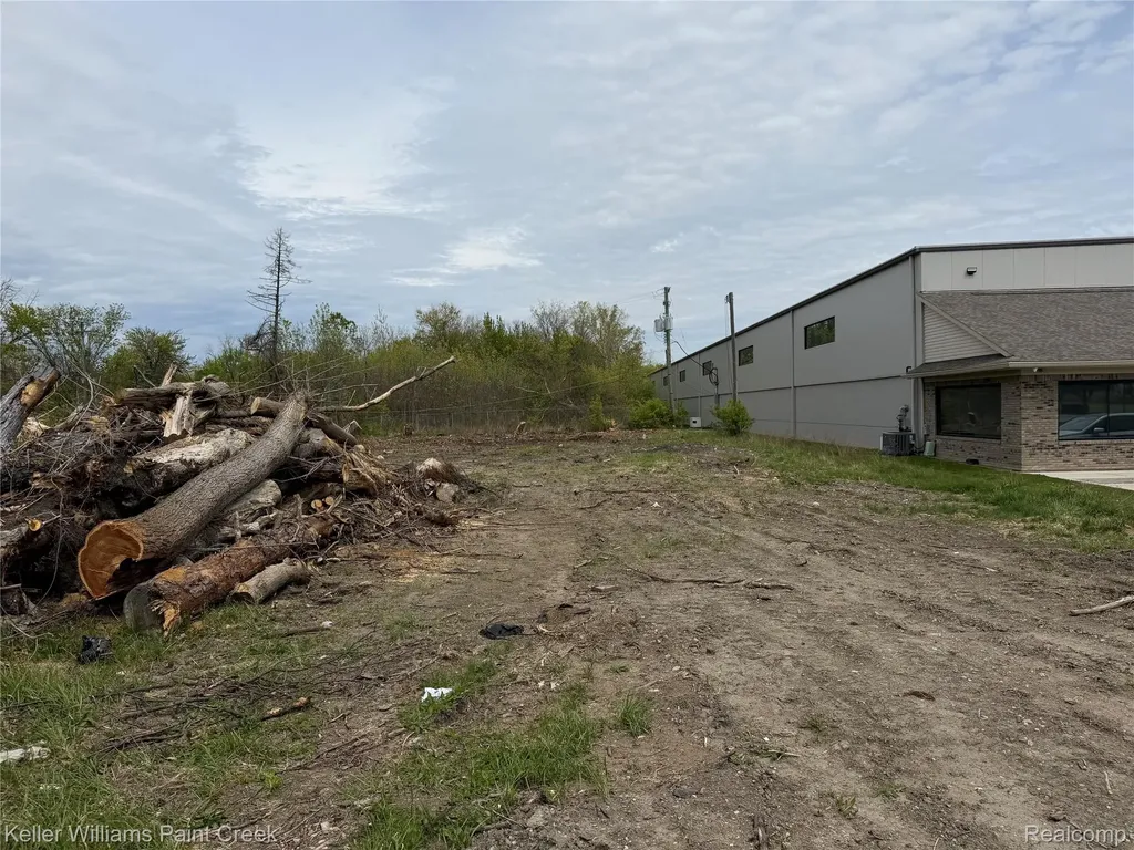 22477 15 Mile Road Clinton Charter Township MI 48035