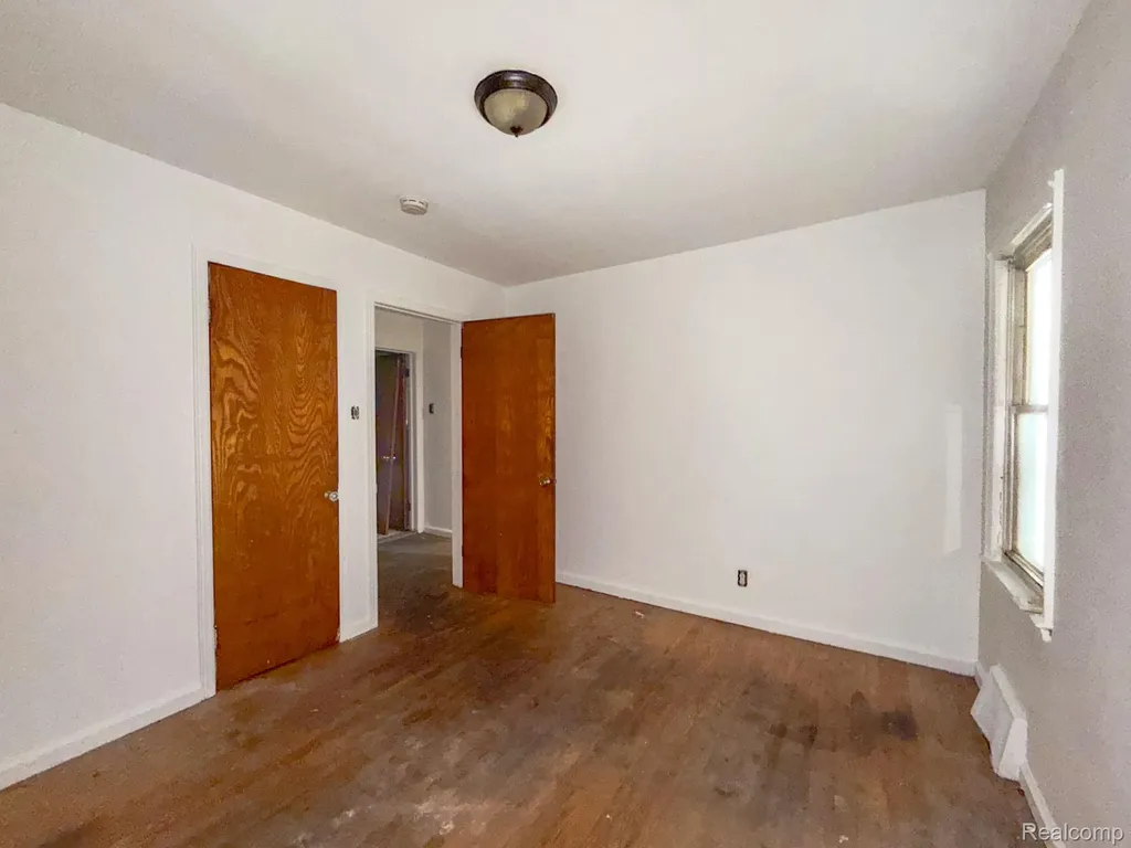 18710 Mccormick Street Detroit City MI 48224