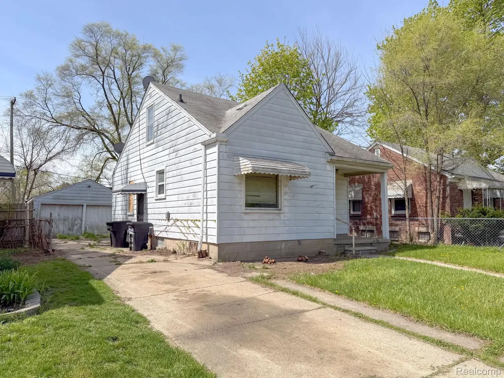 18710 Mccormick Street Detroit City MI 48224