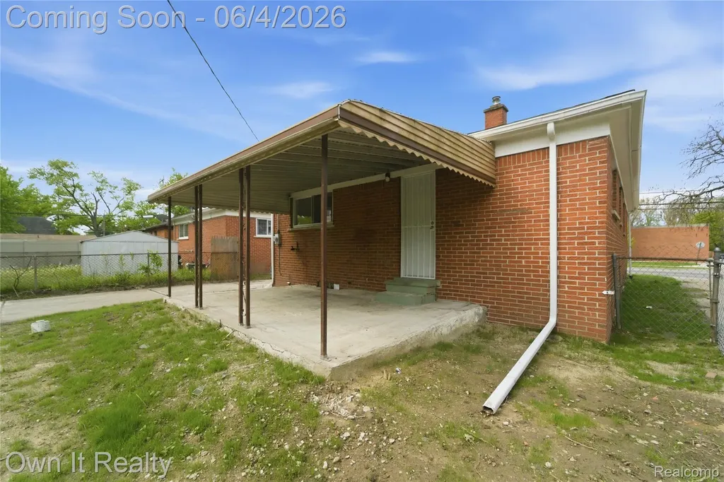 19420 Berg Road Detroit City MI 48219