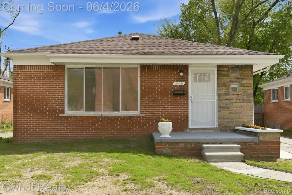 19420 Berg Road Detroit City MI 48219
