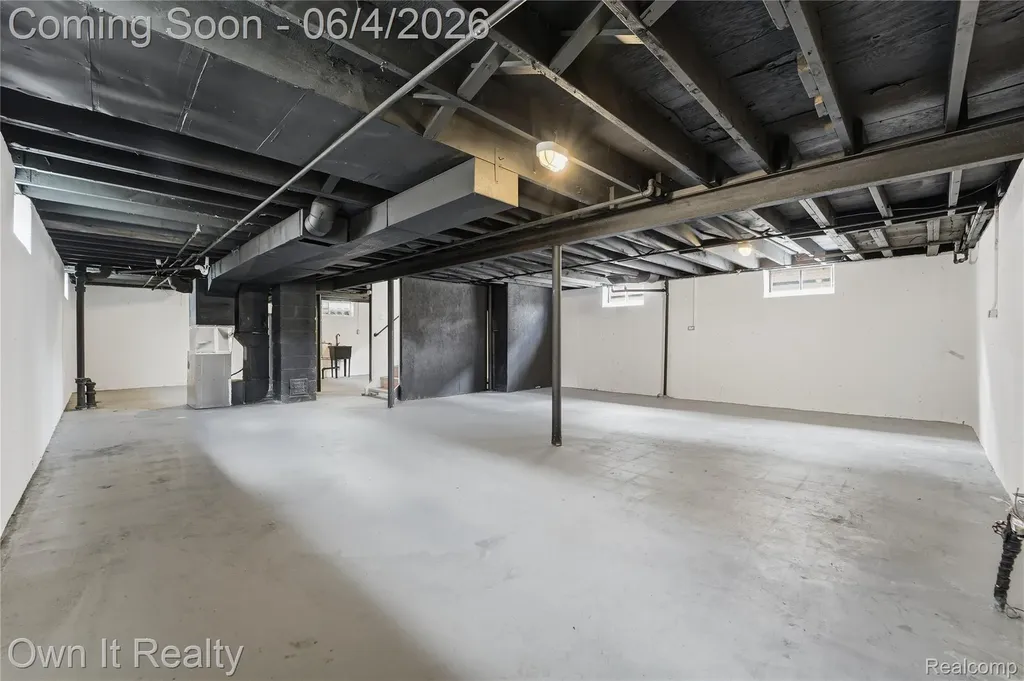 19420 Berg Road Detroit City MI 48219
