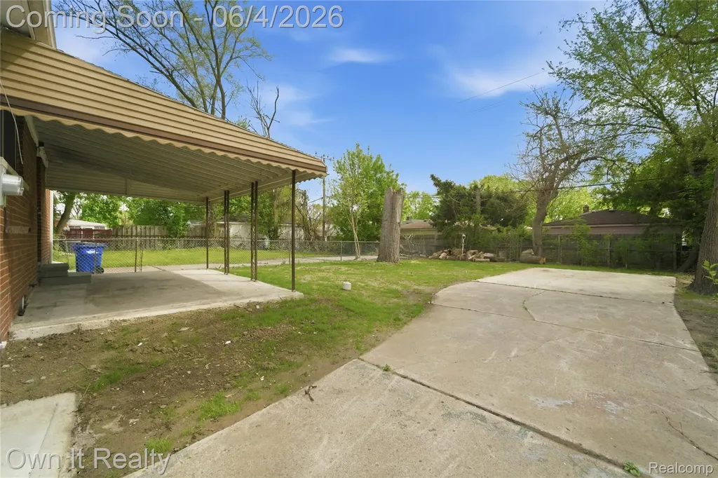19420 Berg Road Detroit City MI 48219