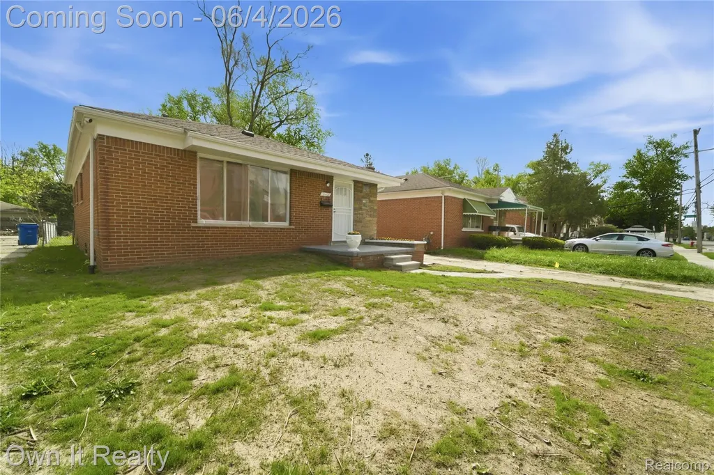19420 Berg Road Detroit City MI 48219