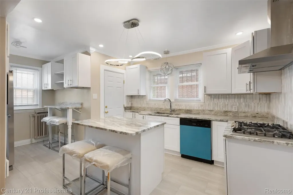 3322 Leslie Street Detroit City MI 48238