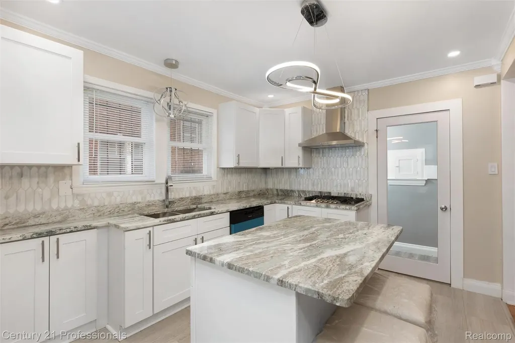 3322 Leslie Street Detroit City MI 48238