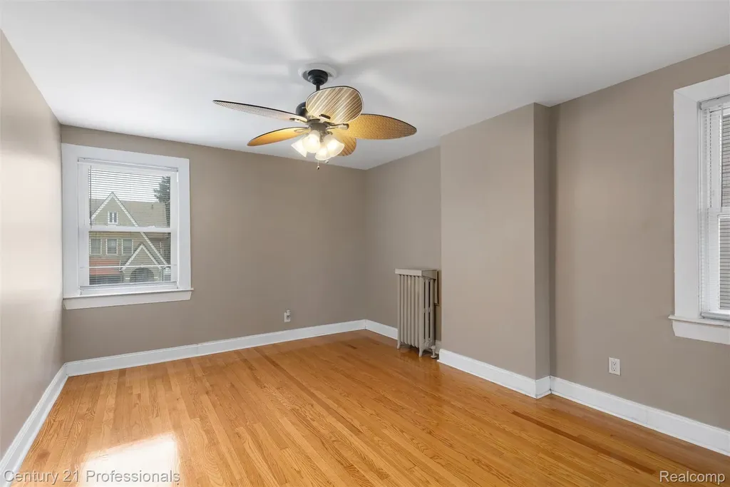 3322 Leslie Street Detroit City MI 48238