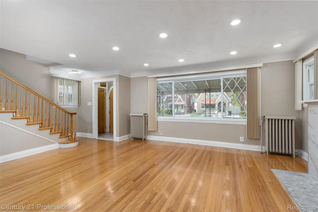 3322 Leslie Street Detroit City MI 48238
