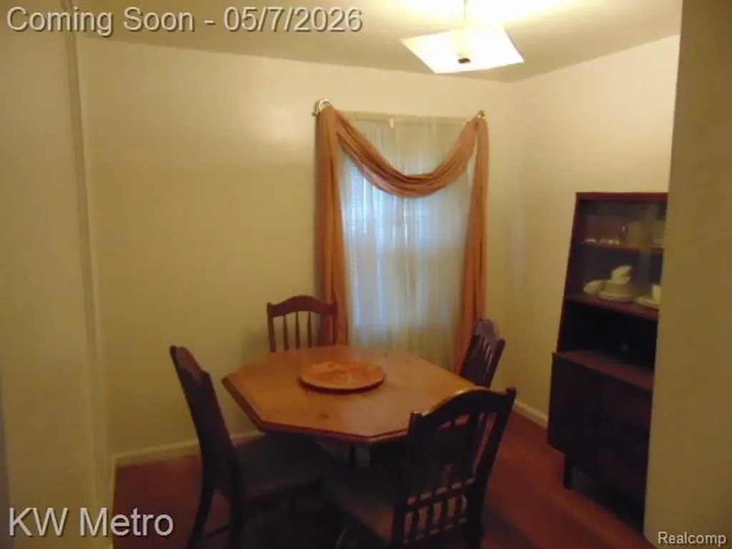 20495 Meyers Road Detroit City MI 48235