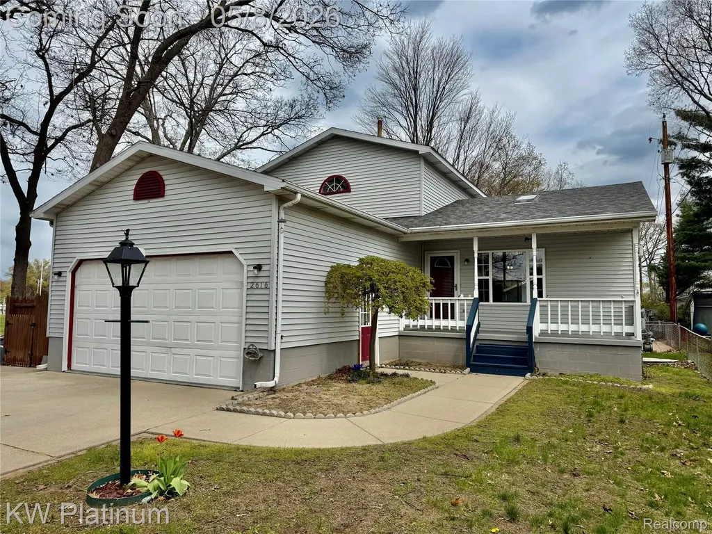 2616 21st Avenue Port Huron City MI 48060