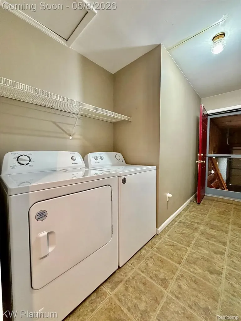 2616 21st Avenue Port Huron City MI 48060