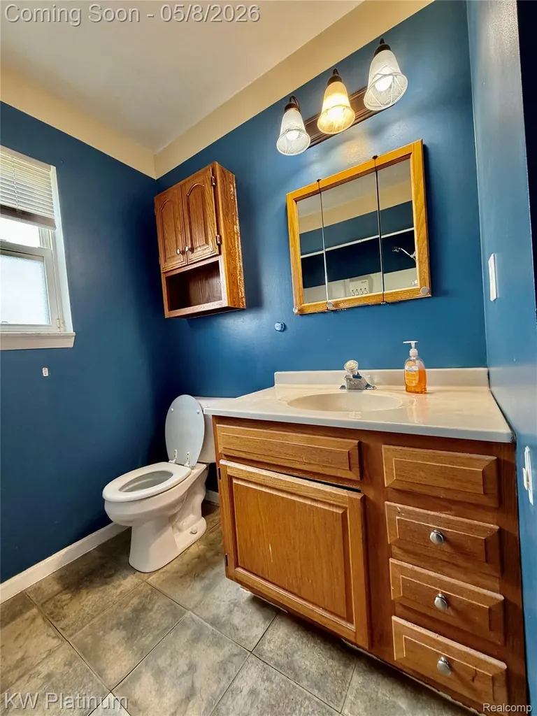 2616 21st Avenue Port Huron City MI 48060