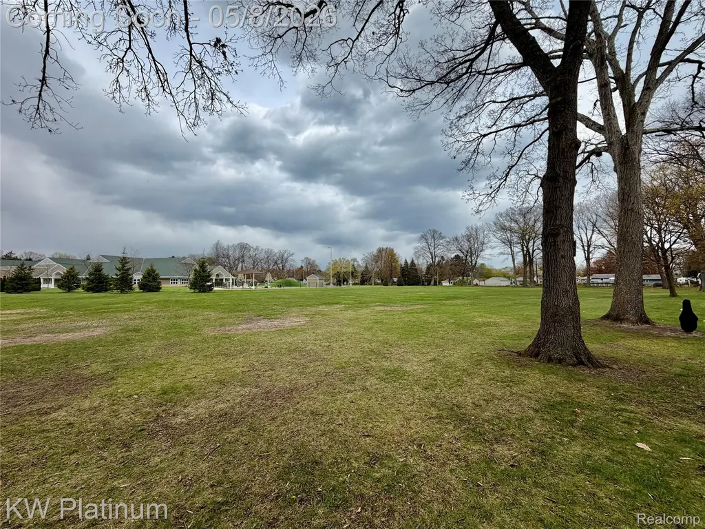 2616 21st Avenue Port Huron City MI 48060