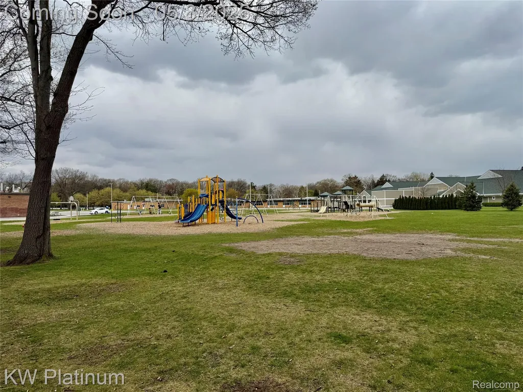 2616 21st Avenue Port Huron City MI 48060