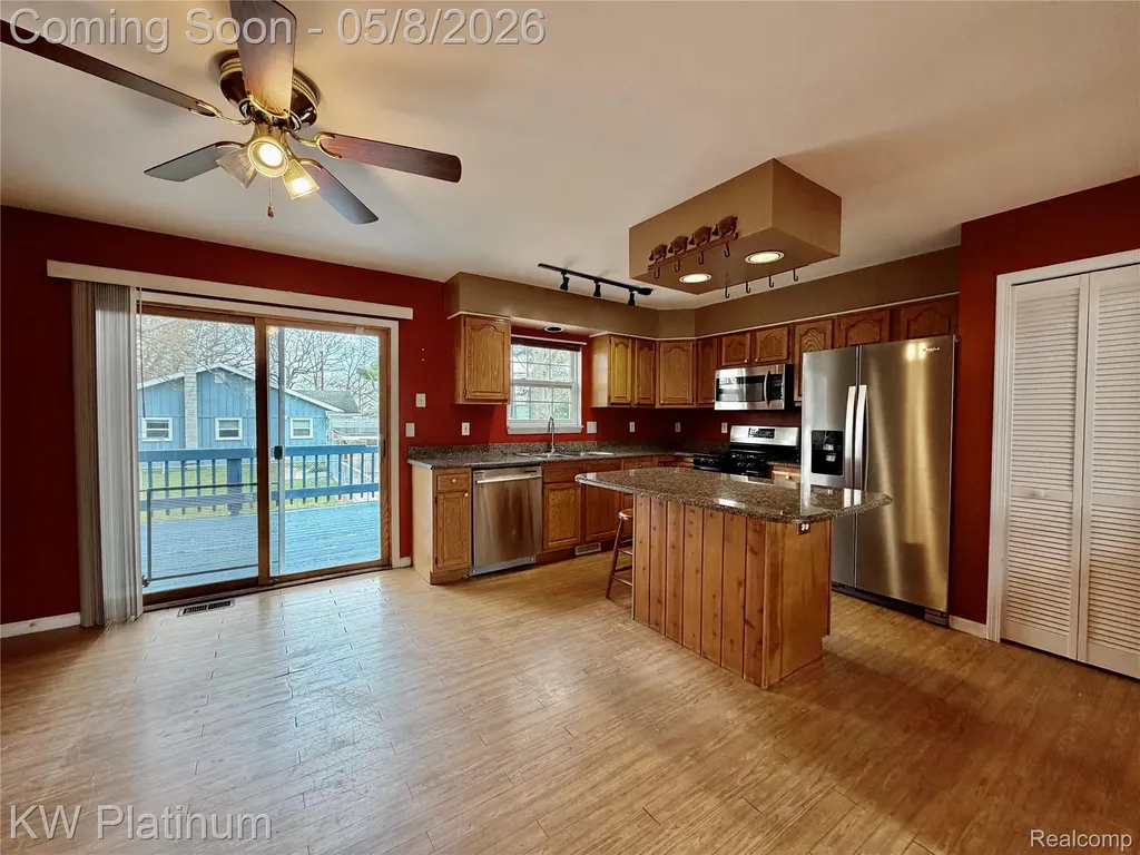2616 21st Avenue Port Huron City MI 48060