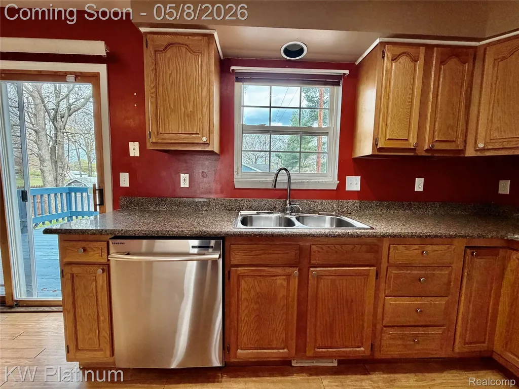 2616 21st Avenue Port Huron City MI 48060