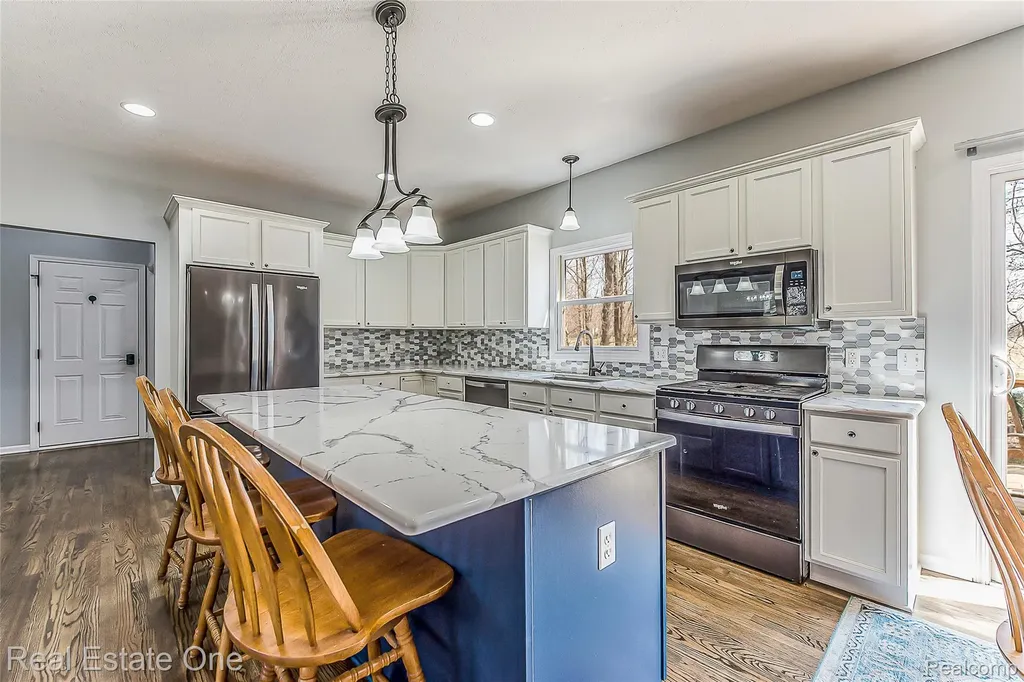 4387 Emu Drive Putnam Township MI 48169
