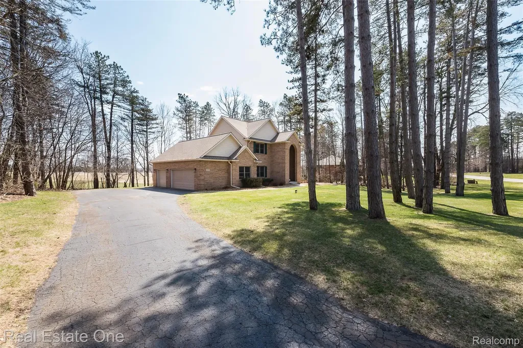4387 Emu Drive Putnam Township MI 48169