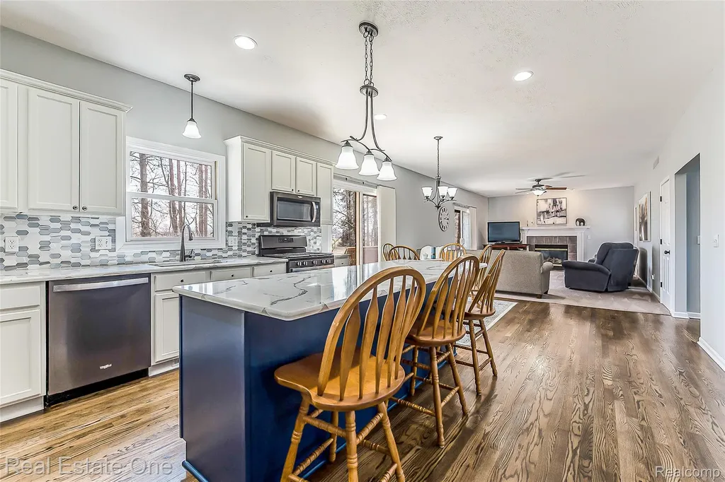 4387 Emu Drive Putnam Township MI 48169