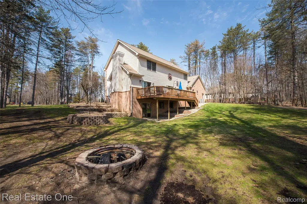 4387 Emu Drive Putnam Township MI 48169