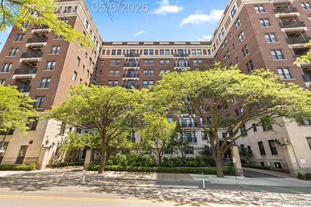 2900 E Jefferson Avenue Detroit City MI 48207