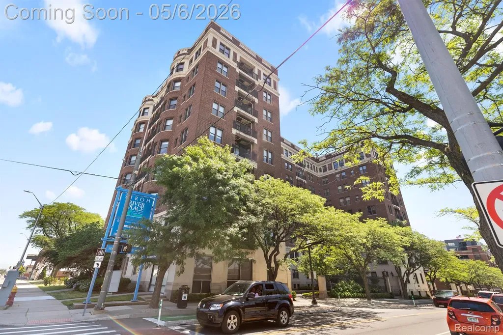 2900 E Jefferson Avenue Detroit City MI 48207