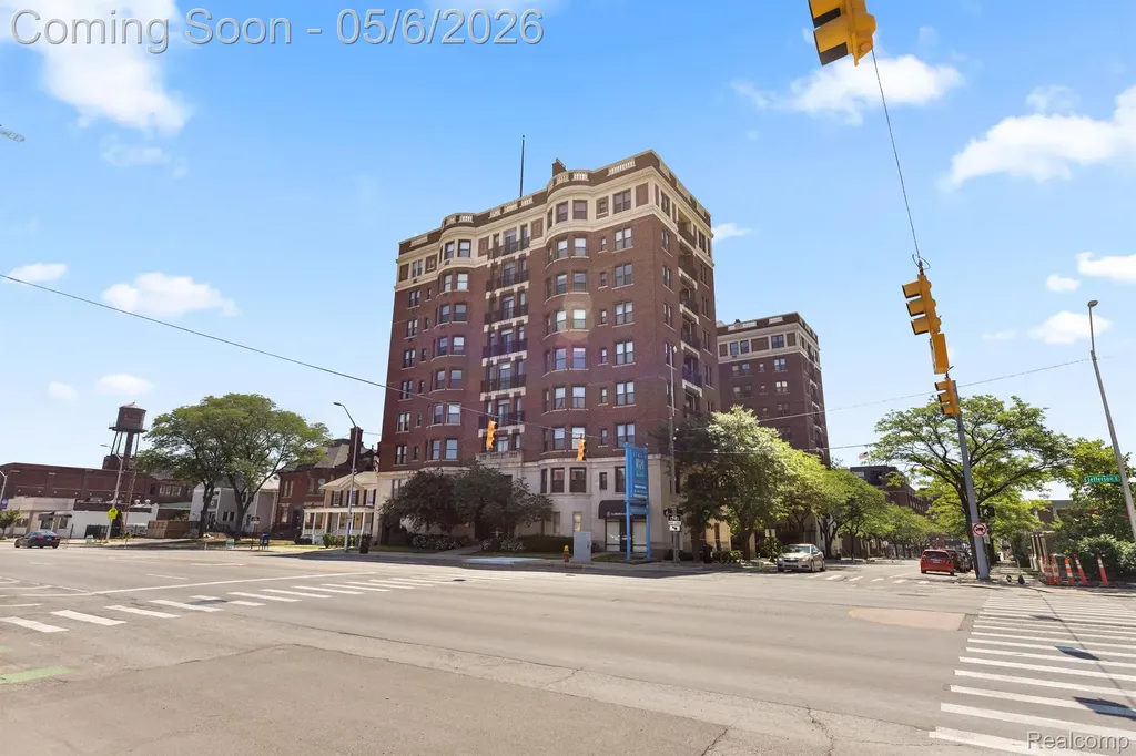 2900 E Jefferson Avenue Detroit City MI 48207