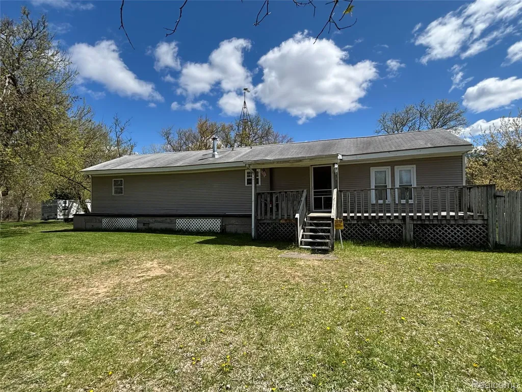 6392 20th Ave Avenue Sylvan Township MI 49679