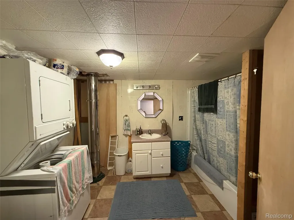 6392 20th Ave Avenue Sylvan Township MI 49679