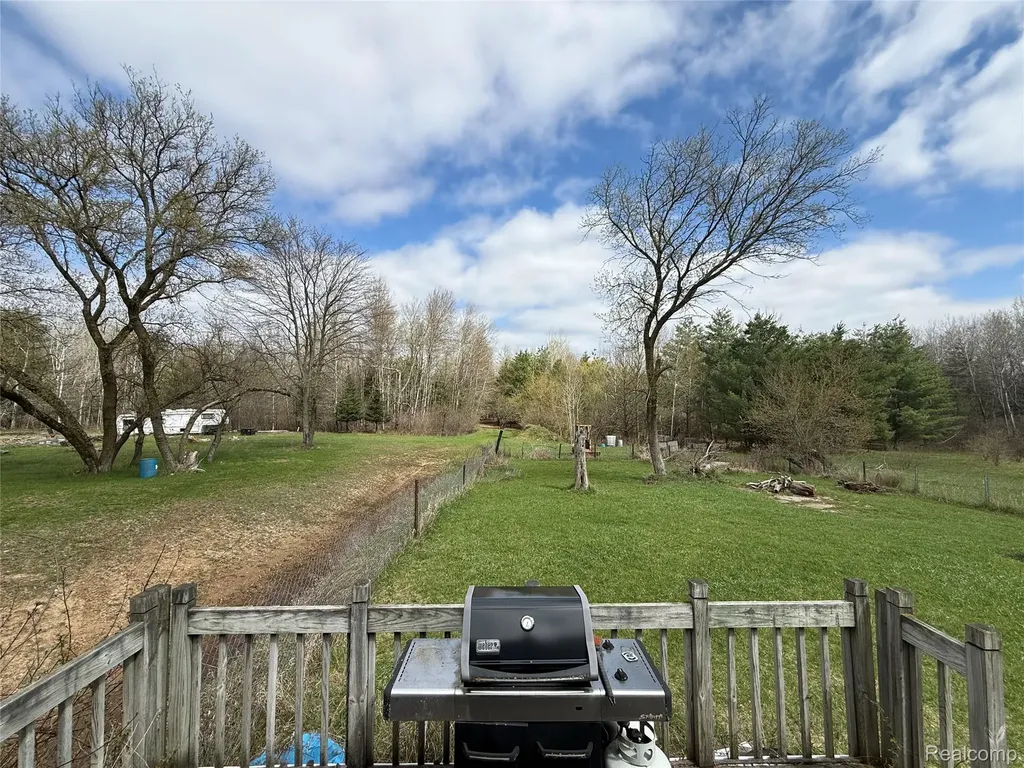 6392 20th Ave Avenue Sylvan Township MI 49679