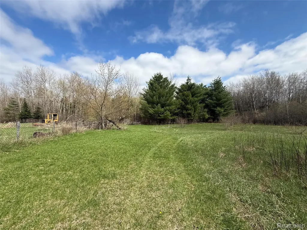 6392 20th Ave Avenue Sylvan Township MI 49679