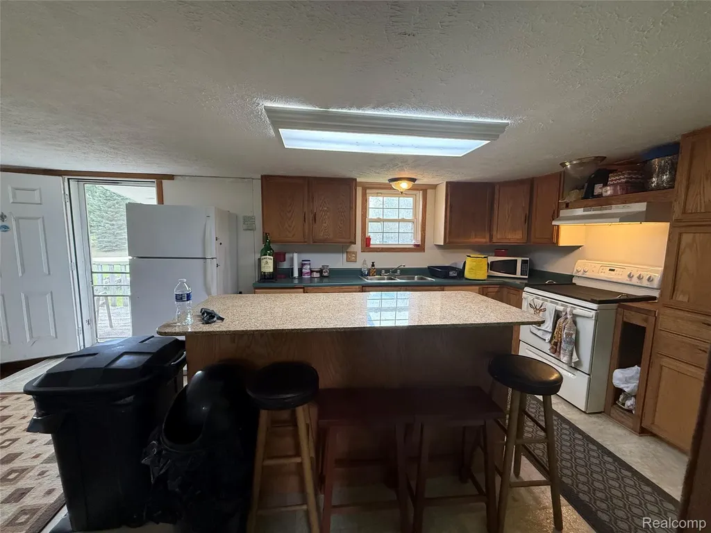 6392 20th Ave Avenue Sylvan Township MI 49679