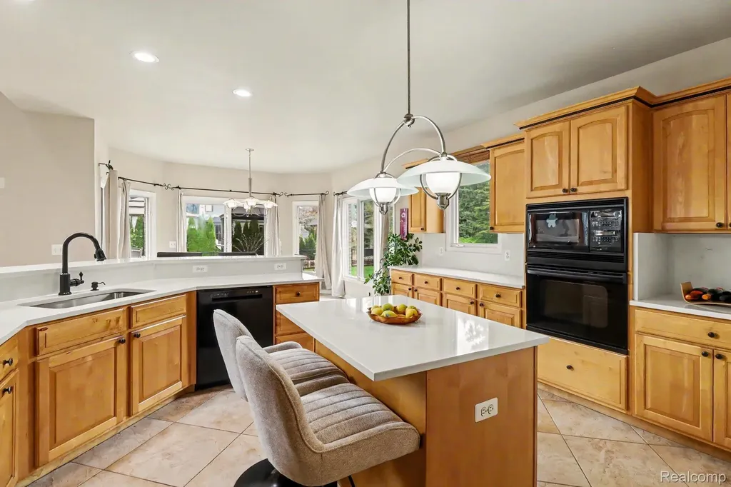 55397 Apple Lane Shelby Charter Township MI 48316